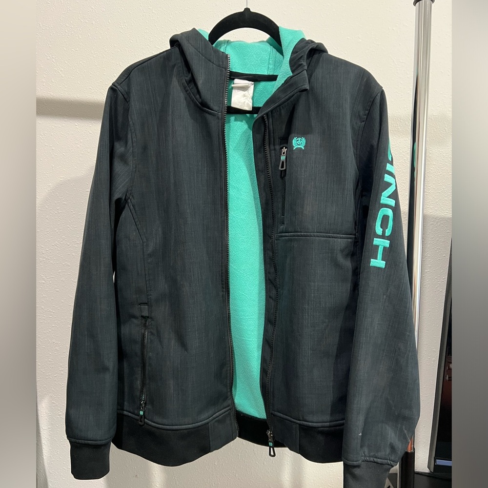 Cinch softshell jacket